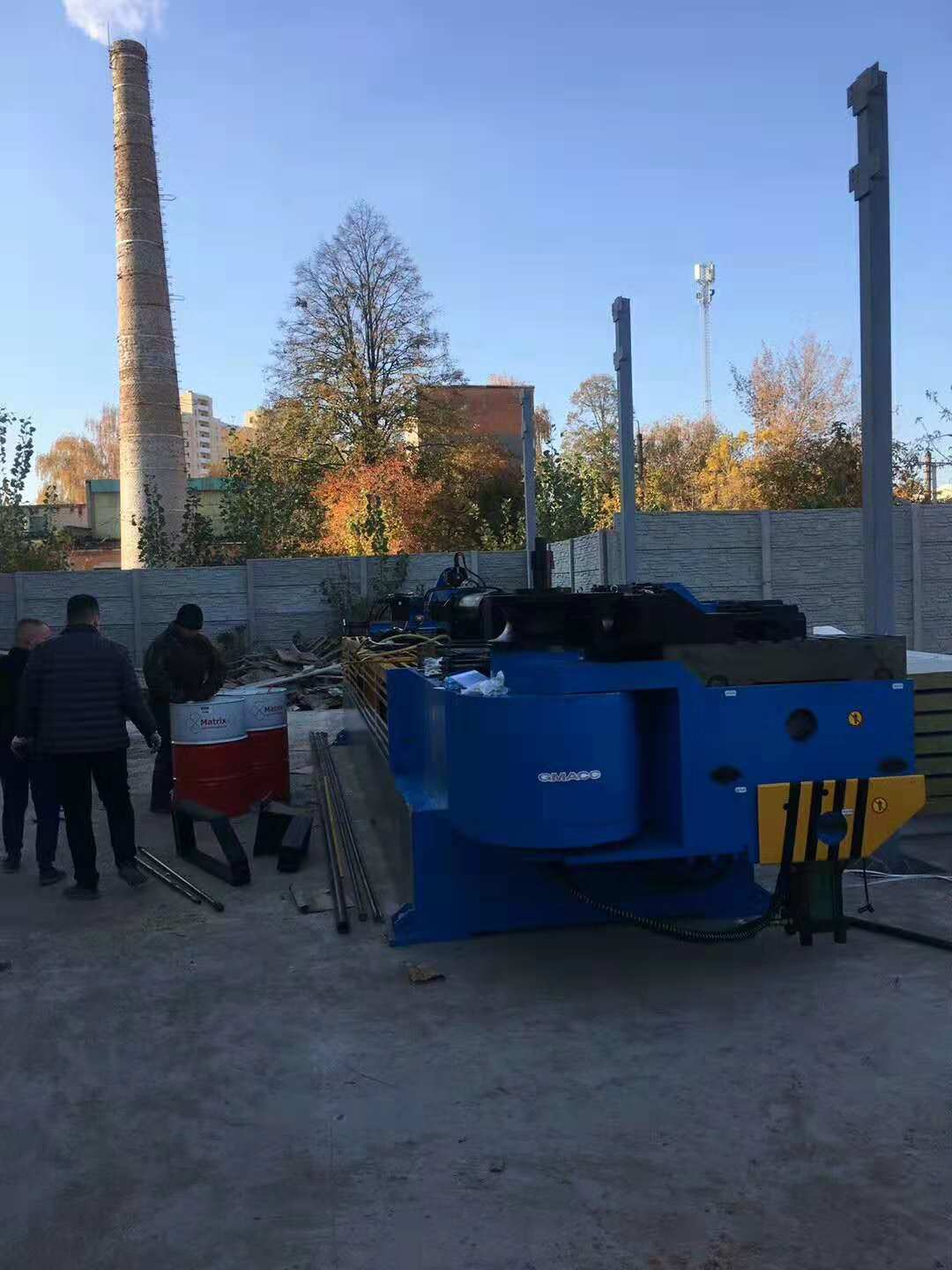 Cintreuse de tuyaux automatique