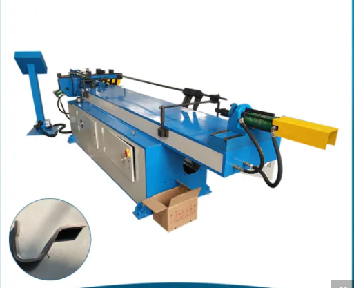 Moteur servo hydraulique de cintreuse de grand tube carré